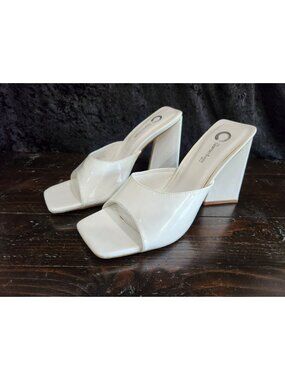 Journee Collection Alisia White Block High Heeled Sandals/Sz. 9.5